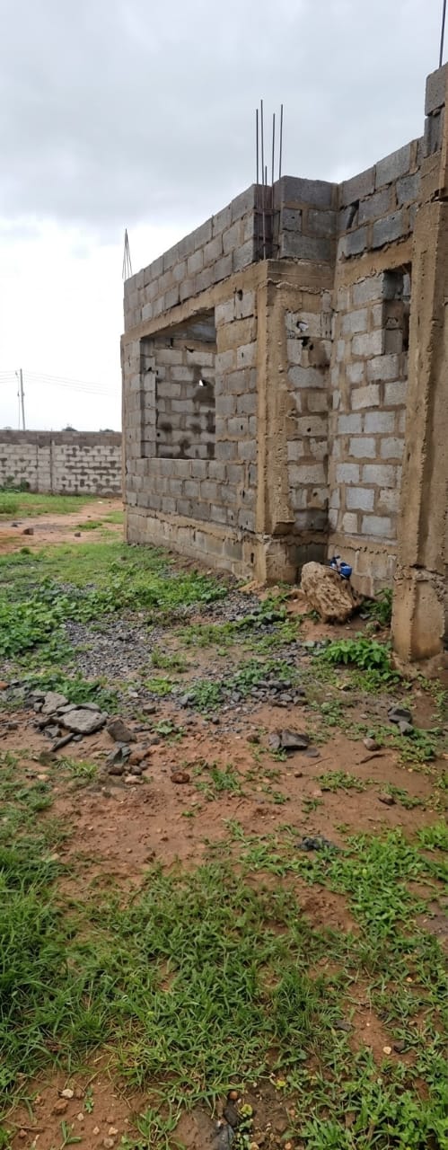 500Sqm 4Bedroom Fully Detached Duplex Decking Level Carcass with BQ Space in Lugbe, photo 2